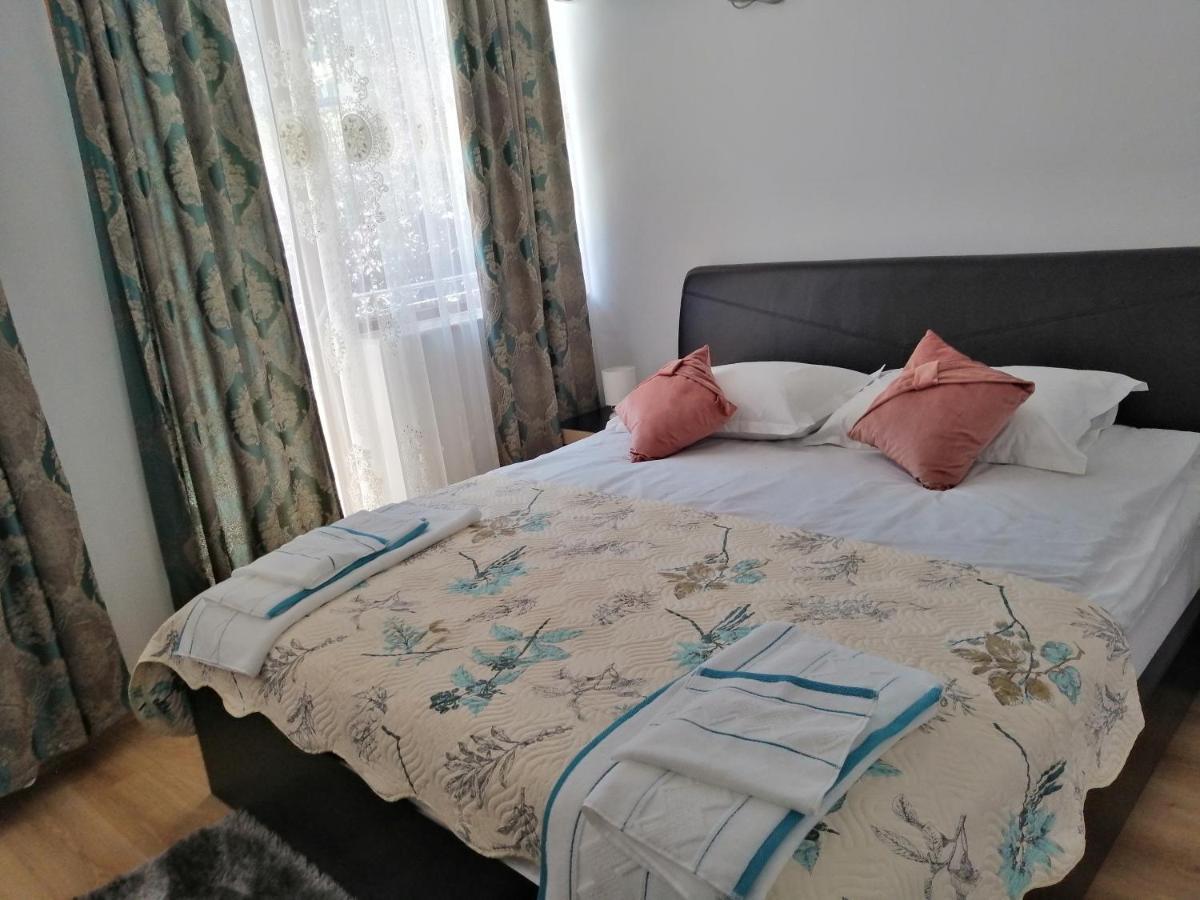 Casa Gabi'S Hotel Orsova Luaran gambar