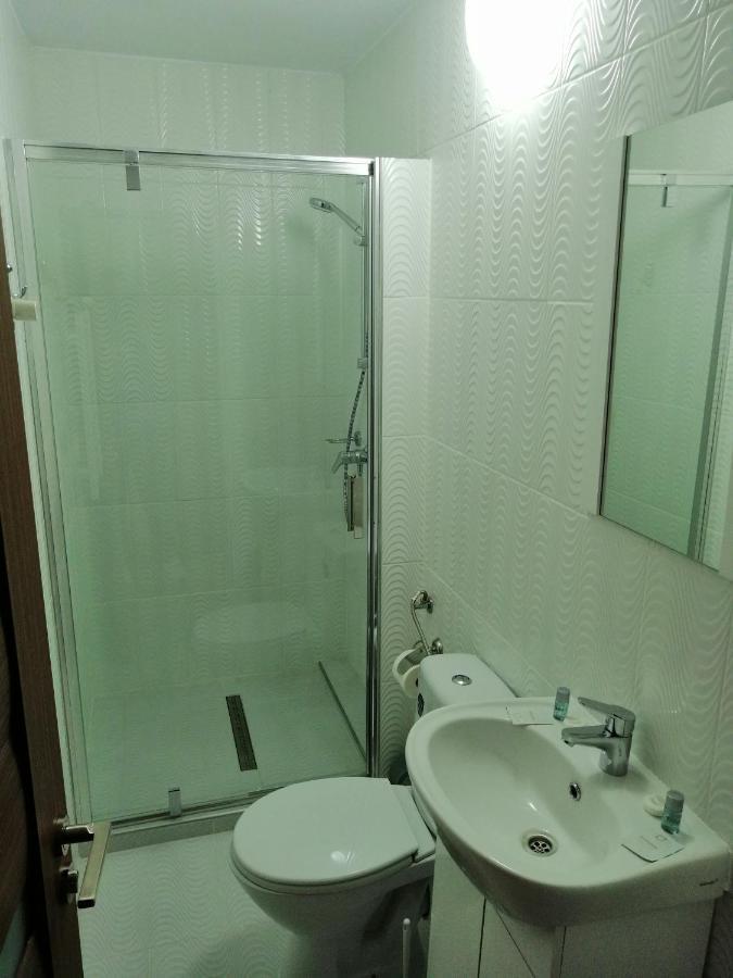 Casa Gabi'S Hotel Orsova Luaran gambar