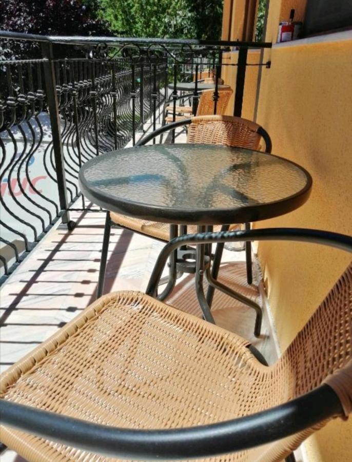 Casa Gabi'S Hotel Orsova Luaran gambar